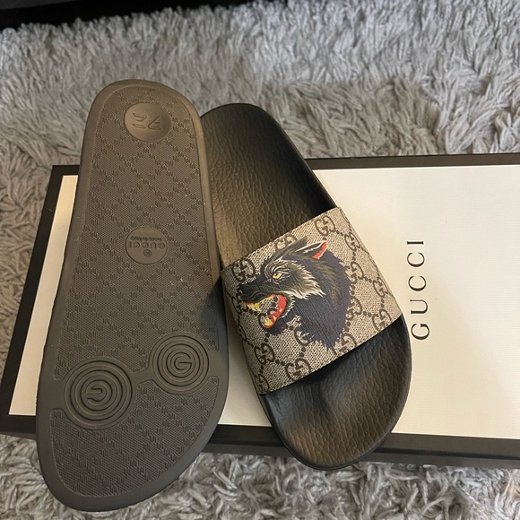 Men’s GG Supreme Wolf Slide Sandal (slides) - Picture 3 of 4